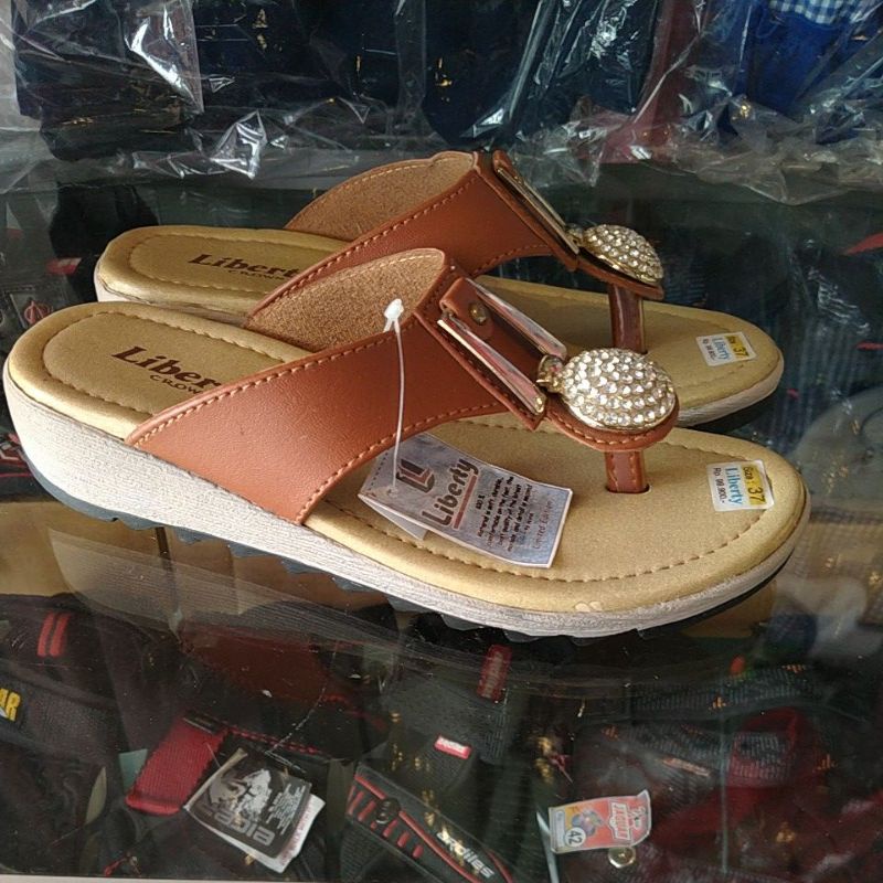 cuci gudang sandal wanita liberty