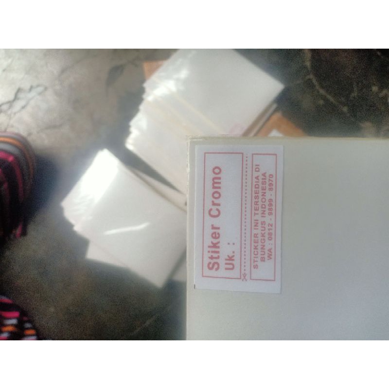 

Kertas Stiker Chromo Khusus Printer LaserJet Isi 25 Lembar - Untuk Label Kemasan Produk Jualan Makanan dan Minuman