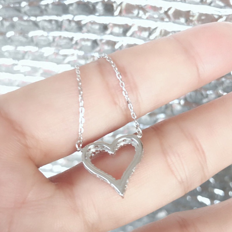 Kalung Liontin Bentuk Love Hati Zircon Mempesona Warna Silver Untuk Wanita Hadiah Hari Valentine