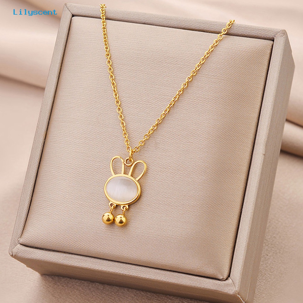 [LS] Liontin Kalung Non Tarnish Bright Luster Menghindari Lembab Geometris Liontin Temperamen Leher Dekorasi Fashion Item Baja Titanium Huruf Rantai Kalung Perhiasan Aksesori