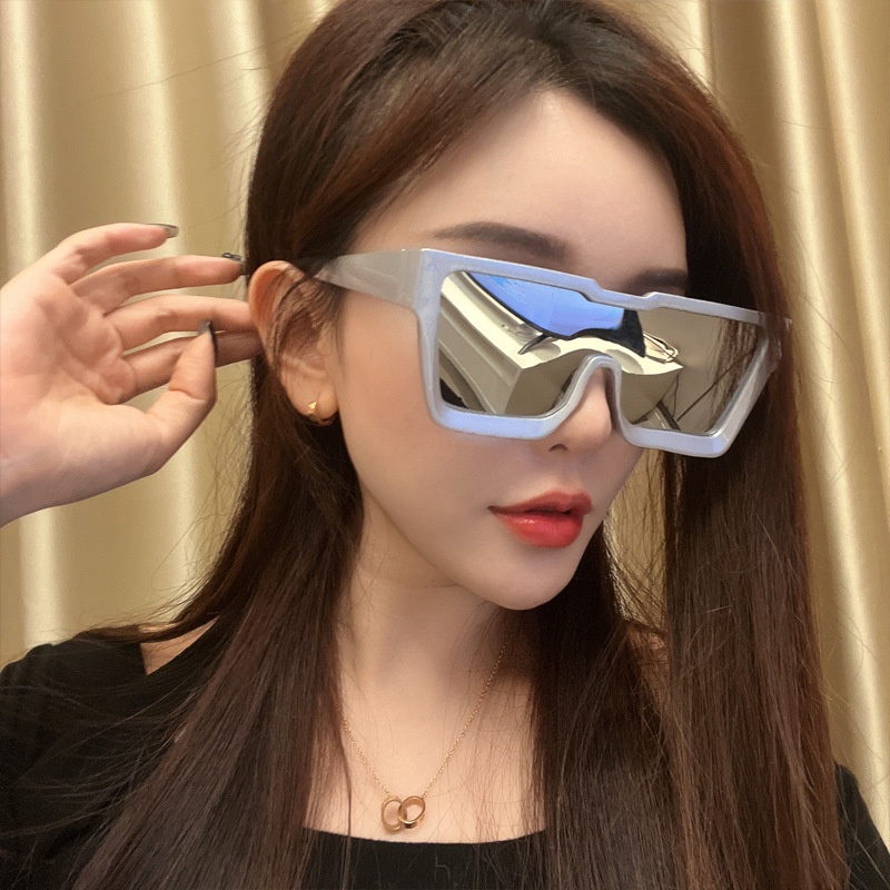 (YUZHU) Mode Baru Oversized Frame One-piece Lens Sunglasses Untuk Wanita INS Fashion Perak Olahraga Eyewear UV Protection Shades