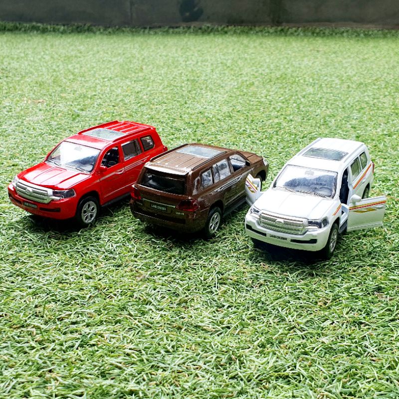 Diecast Mobil Jeep Land Cruiser Toyota Alphard Crown Tundra Skala 1:36 Diecast Miniatur Mobil Hammer Pajangan
