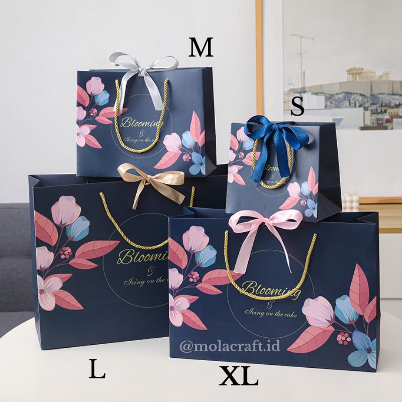 

Paperbag blooming + free pita /paperbag souvenir/paperbag untuk bingkisan