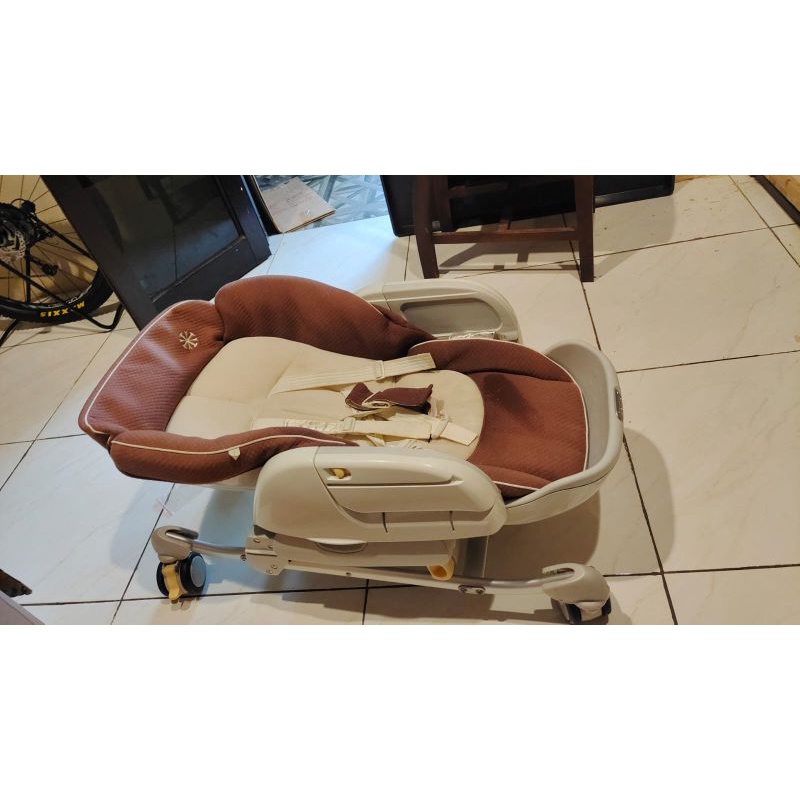 combi roanju high chair preloved kursi makan kereta tidur chocolate kursi joie suku suku nuna babyze