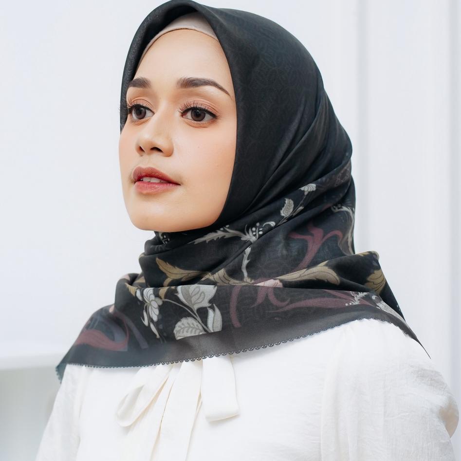 ➤ Aleza - Hijab Kerudung Segi Empat Seva Scarves ◄