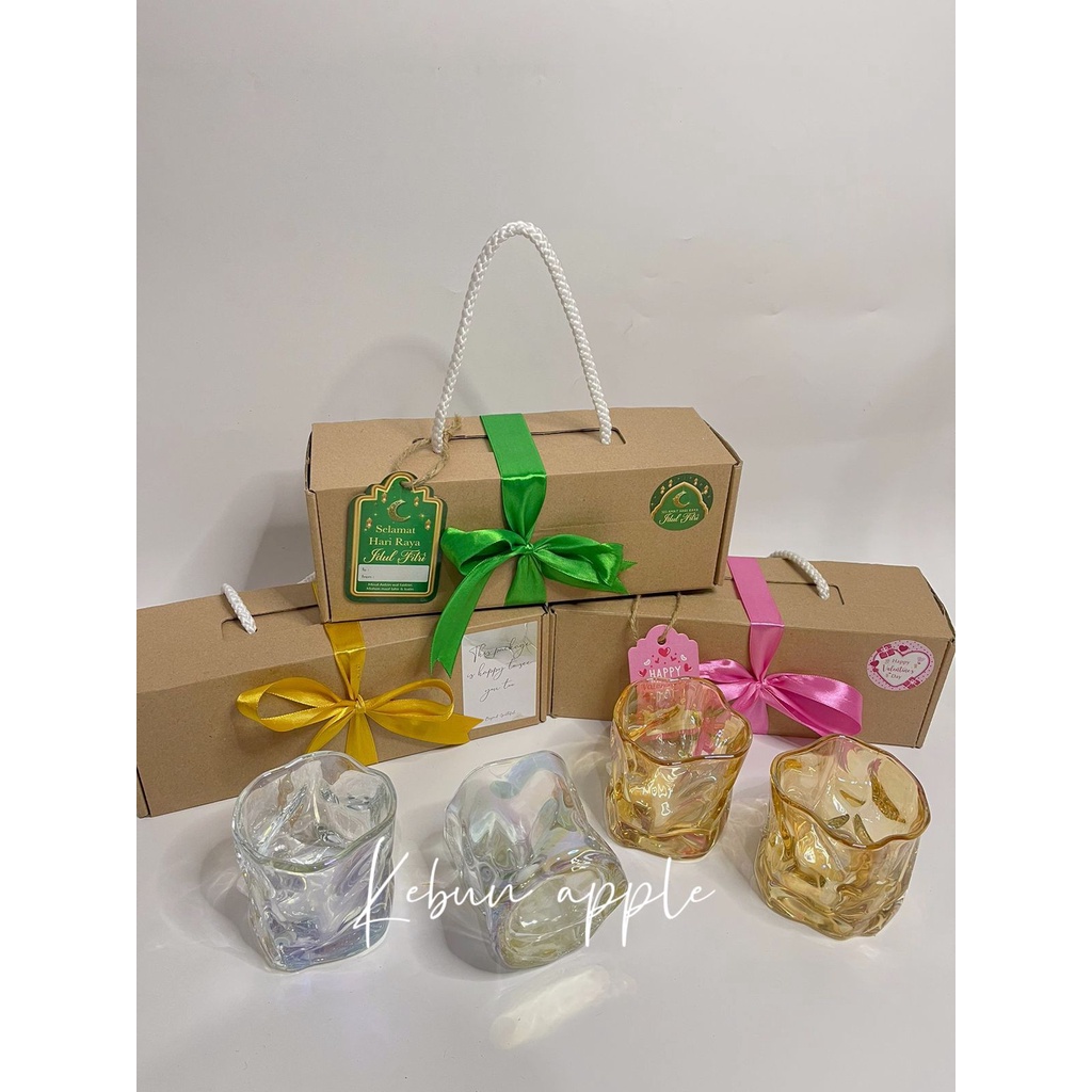 

Set Gift Hampers Lebaran Gelas Kaca Aesthetic Gelas Wine, Kopi, Teh Super Mewah / Souvenir Wedding Rock Style Hampers Lebaran RAMADHAN IDUL FITRU