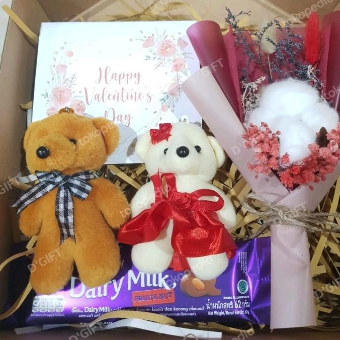 

Spesial Valentine Day Hampers Valentine/Bday/ Graduation