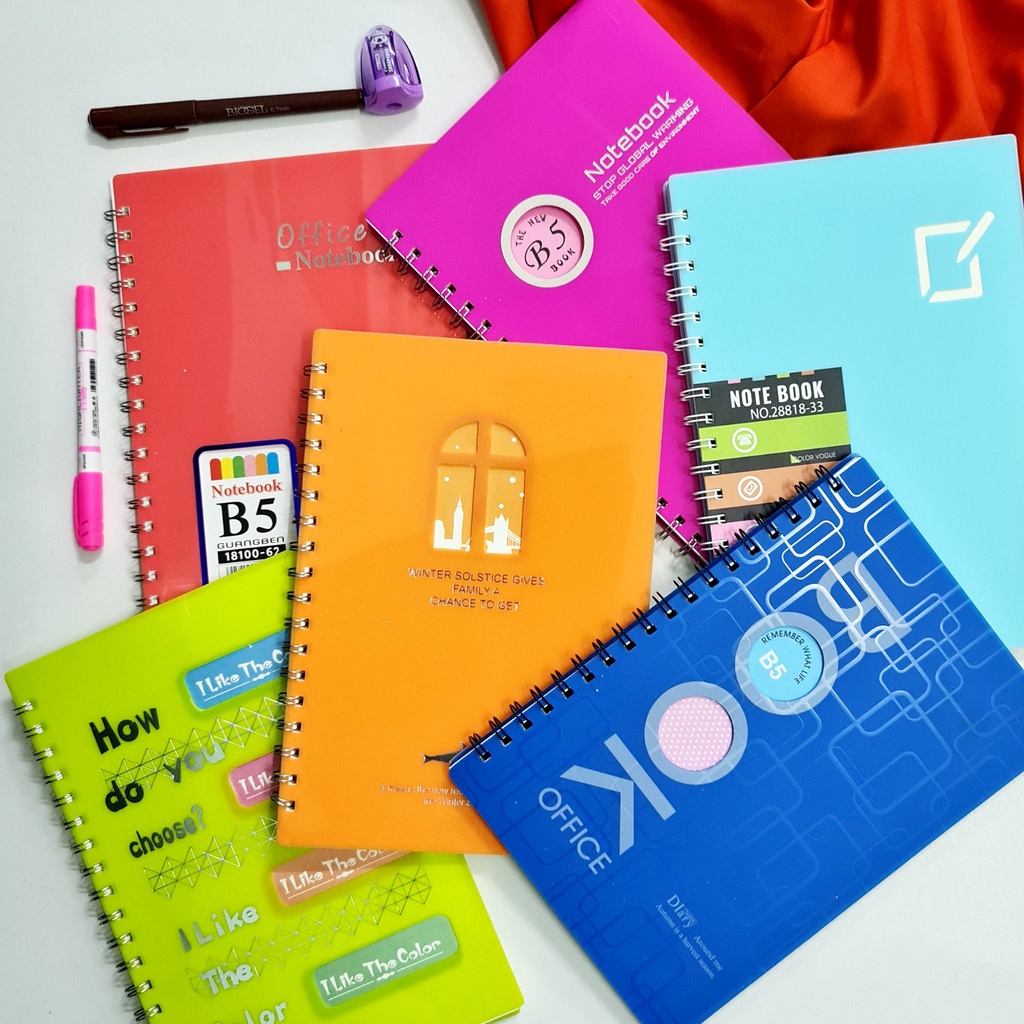 

Buku Tulis Spiral B5-80 Biasa Cover Plastik Warna Polos/Buku Spiral/Catatan/Note Book/Notebook