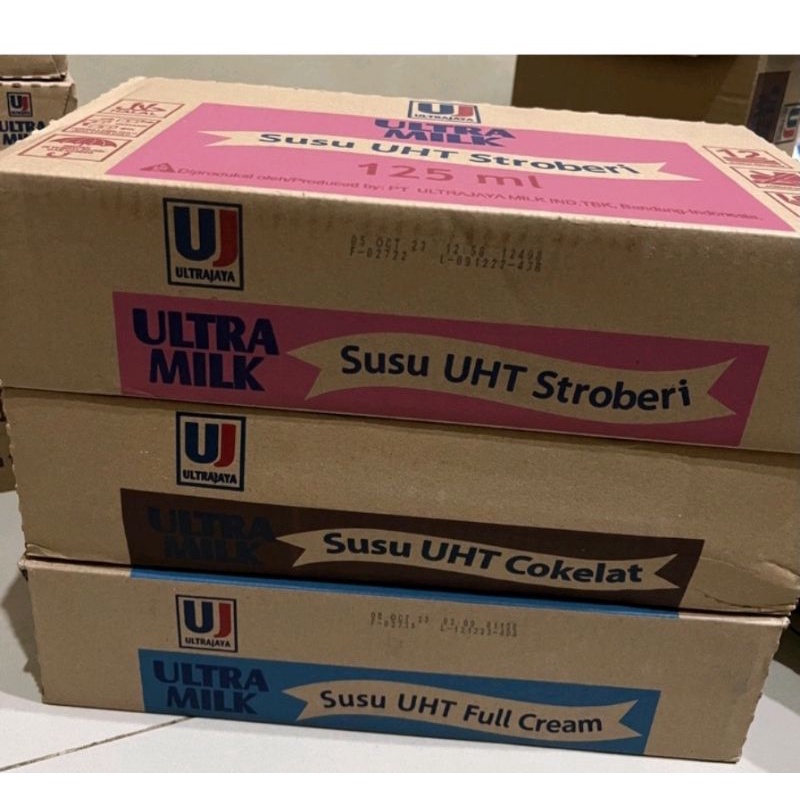 

Susu Ultra Milk UHT Cokelat Strawberry Full Cream 1 dus