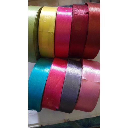 

Pita Satin Mengkilap, lebar 2cm. [Ecer Per Meter]