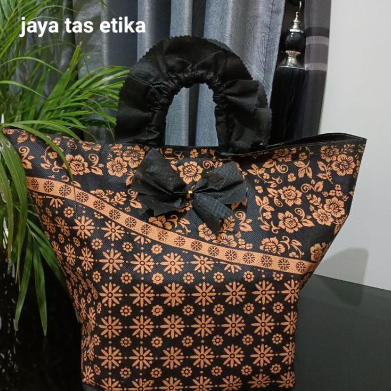 

N97 tas hajatan dus 22 harga lusinan isi 12 psc TOP PRODUCT ♡