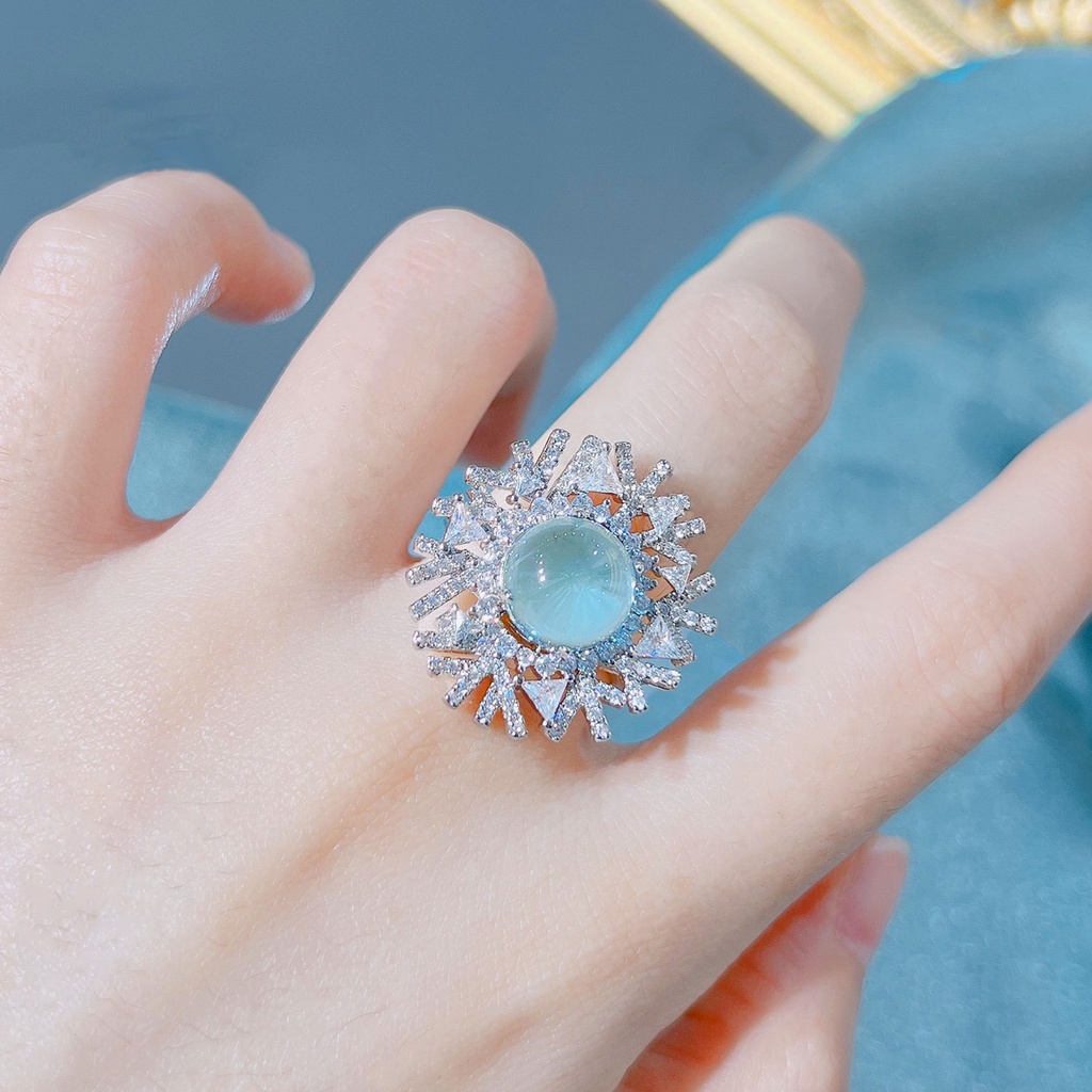 Goldkingdom Fashion Perhiasan Aksesoris Ready Stock Niche Desain Cahaya Mewah Angin Moonlight Batu Cincin Yang Dapat Disesuaikan Kreatif Terang Laut Biru Starlight Snowflake Cincin Perempuan