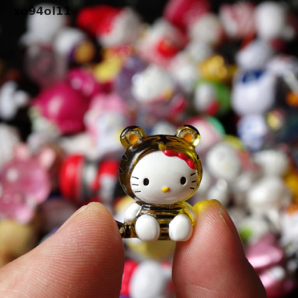 Xo 10pcs Random mini no repeat Hello kitty Anime action figure Koleksi Mainan Hadiah OL