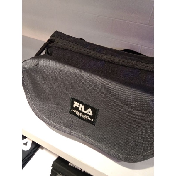 Tas waistbag fila original bisa taruh botol