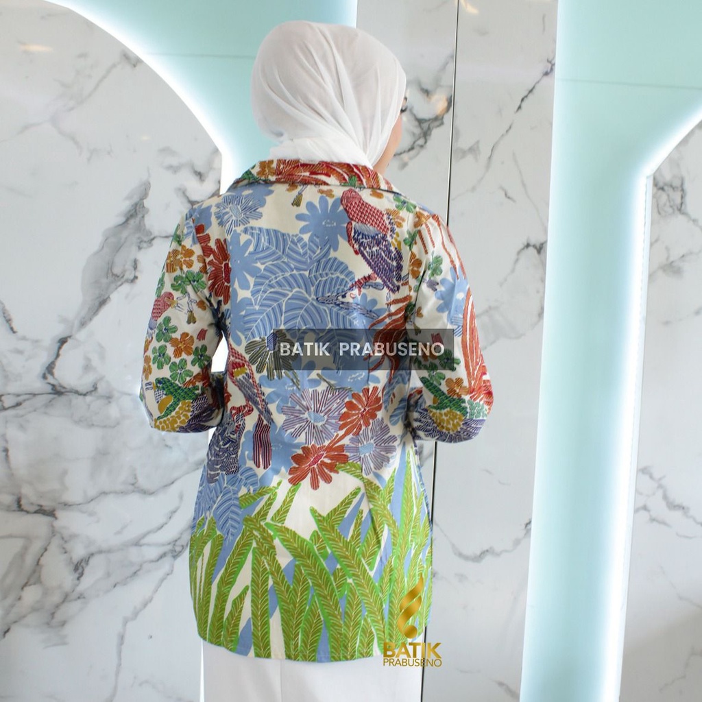 Batik Prabuseno - KINAN Blazer Batik Wanita Lengan Panjang