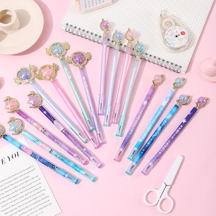 

✨Terbaru✨ COD 1 LUSIN ( 12 BIJI ) PULPEN GEL GANTUNGAN / PULPEN MOTIF GANTUNGAN / BALLPOINT GANTUNGAN LUCU !