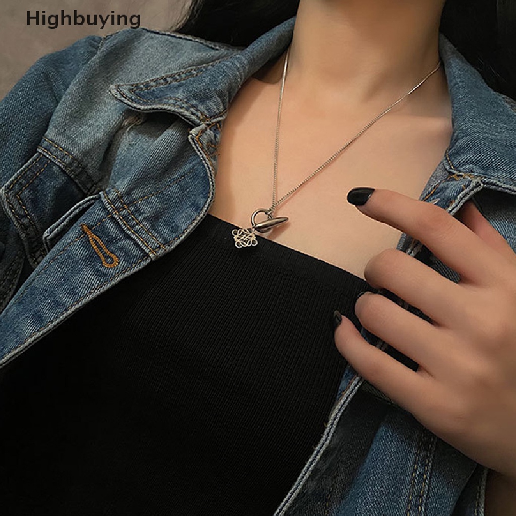 Hbid Kalung Titanium Steel Untuk Wanita Desain Pola Logam Liontin Rantai Sweater Rantai Choker Perhiasan Rantai Klavikula Emas Sweater Rantai Liontin Glory