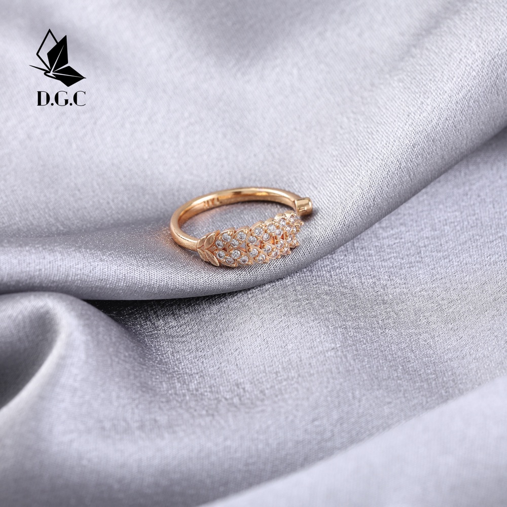 ✨Moya0158♥Modle Cincin Titanium Perhiasan Wanita Bisa Disesuaikan Kristal Berlapis Emas Murah D674