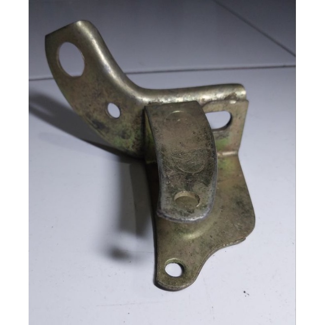 BRACKET DUDUKAN MESIN BAJAJ 2TAK BAJAJ OREN 2 TAK RODA 3