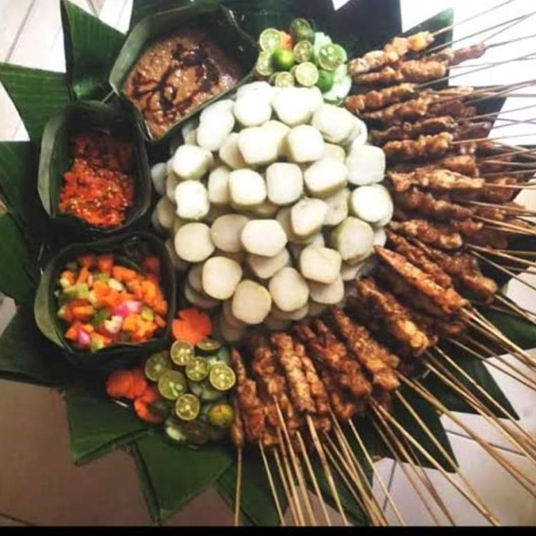 

jqm95 Sate Tampah Enak Halal Murah Dan Terjangkau ..,,.,,.,