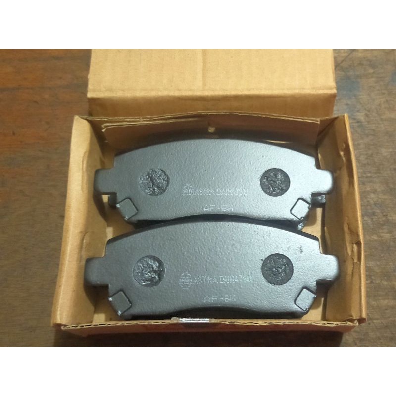 BRAKE PAD KAMPAS REM DEPAN AVANZA XENIA TARUNA PART NO : 04491 - 87Z02 - 008 ORI DAIHATSU