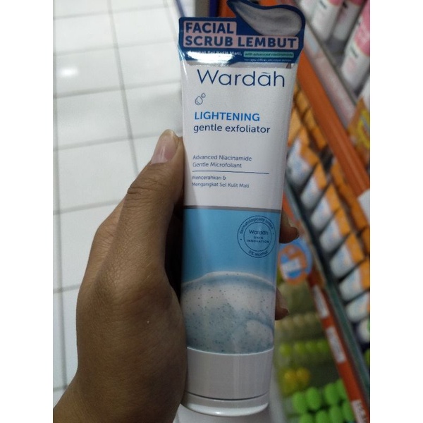 WARDAH LIGHTENING GENTLE EXFOLIATOR