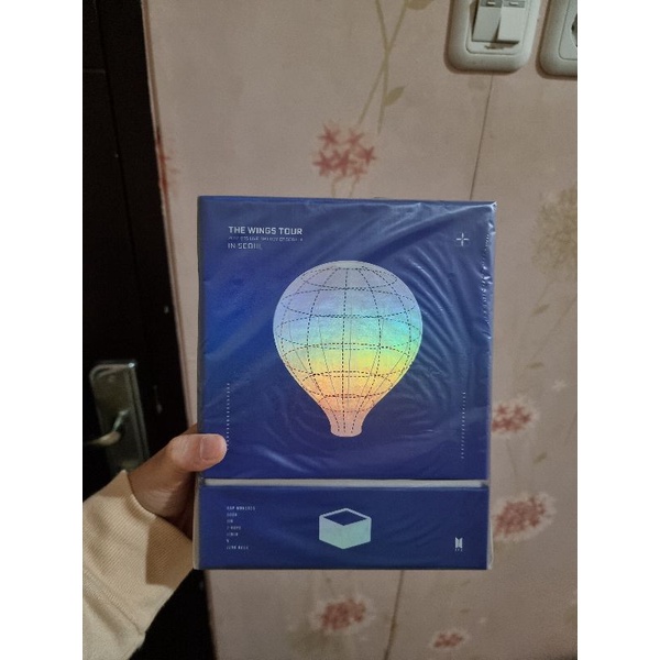 BTS WINGS TOUR DVD + POSTER