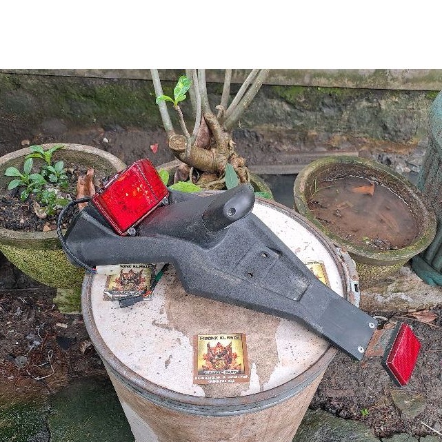 spakbor belakang klx 150 dtracker ORIGINAL spakbor belakang kawasaki klx dtracker