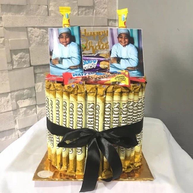 

snack tart hadiah ulang tahun lucu