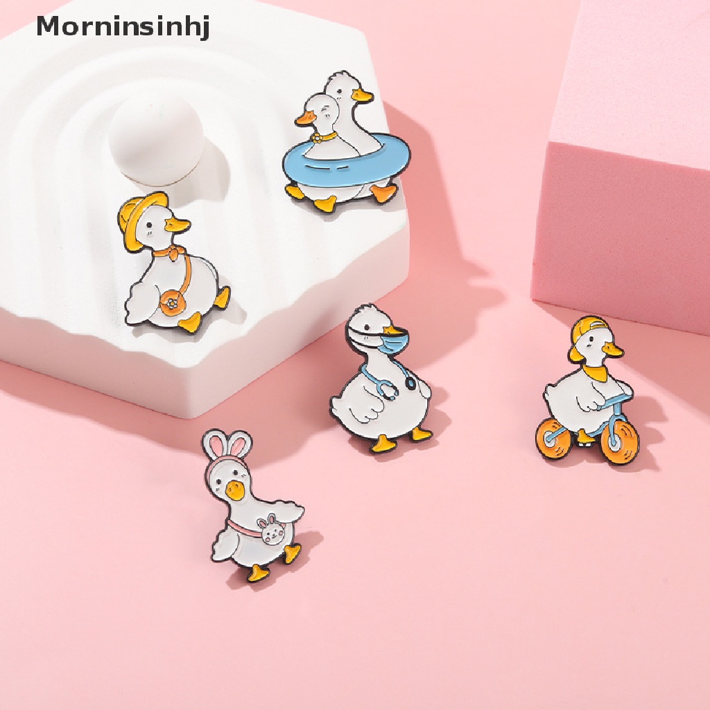 Mornin Lovely Animal Enamel Pin Angsa Bebek Belanja Renang Bersepeda Bros Tas Lapel Pin id