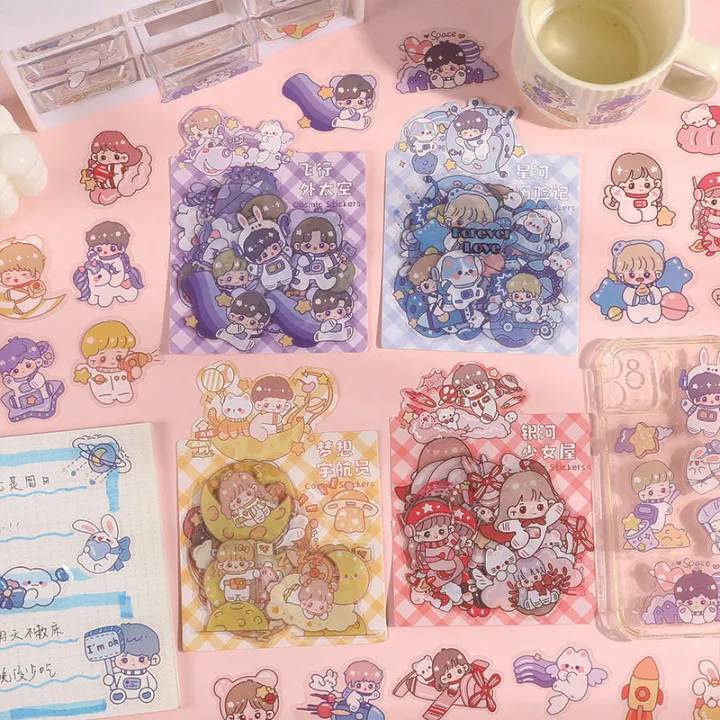 

STIKER PET LUCU PVC ANTI AIR MOTIF KARTUN LUAR ANGKASA ASTRONOT UNTUK DECO AESTHETIC
