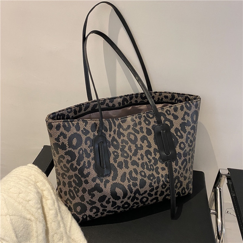 Funatic Tote Bag Leopard Wanita Import Kekinian Fashion Korea FA1092