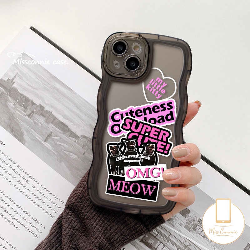 Wavy Edge Cool Fashion Cat Case Kompatibel Untuk iPhone 7Plus 11 14 12 13 Pro Max XR X XS Max 7 6s 6 8 Plus 14 Plus SE 2020 Trendy Brand Sticker Label Soft Tpu Phone Cover