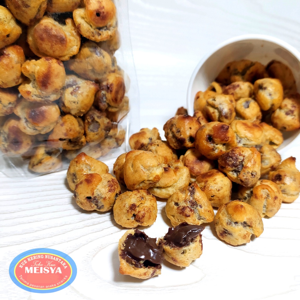 

Soes Kering Coklat Lumer Kemasan Murah Enak Kiloan