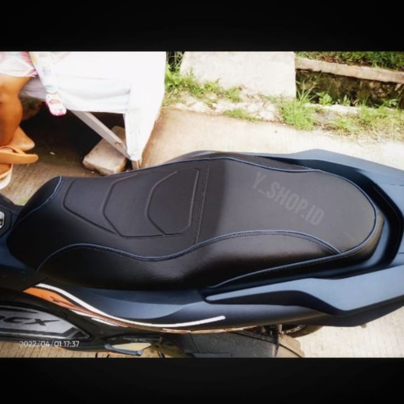 Jok Motor Slim Pendek Pcx 160 150 Bahan MBtech Modifikasi