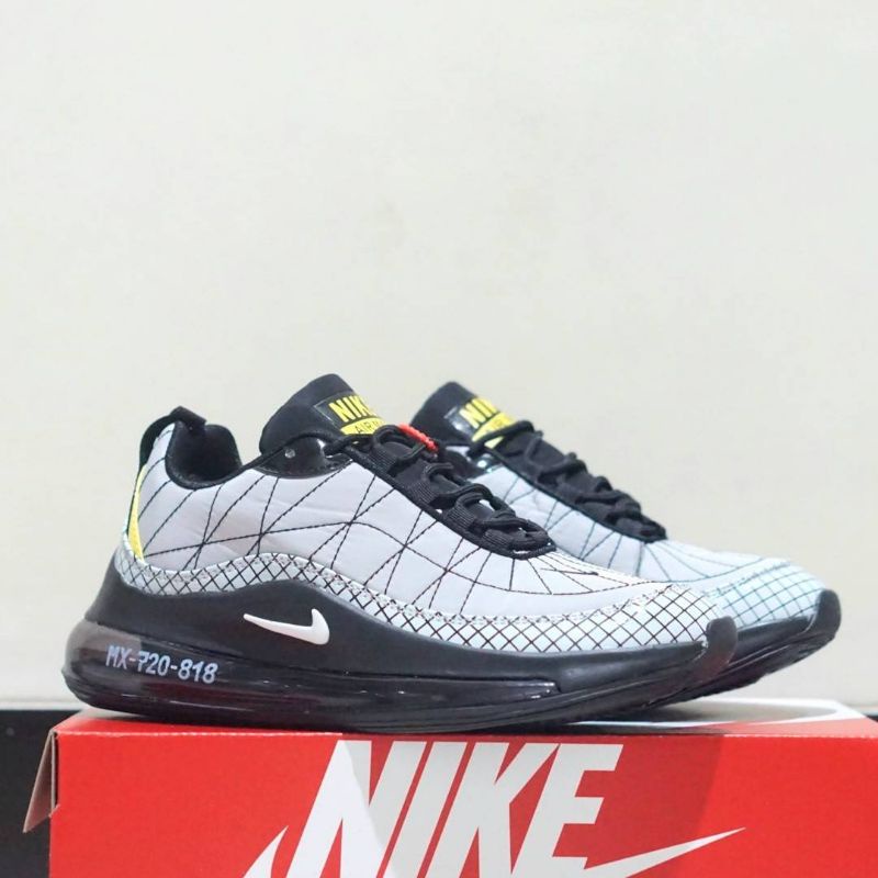 SEPATU RUNNING PRIA NIKE AIR MAX 720-818 size 40-44