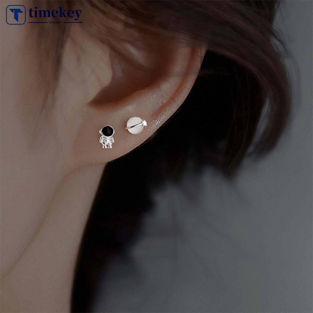 Timekey Niche Asimetris Opal Bintang Anting Temperamen Perak Astronot Earrings Ear Studs Perhiasan Aksesoris M7P5