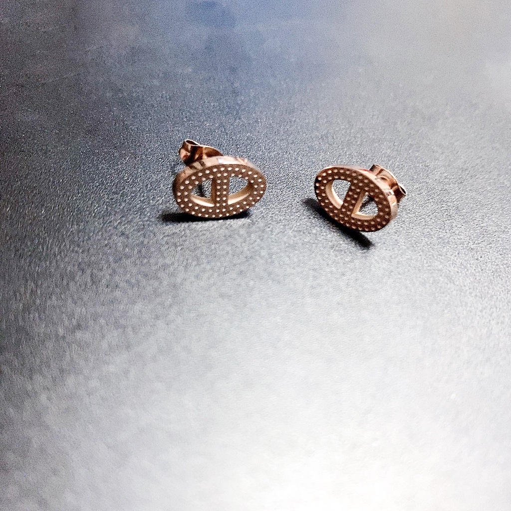 Anting Hidung Babi Bahan Titanium Steel 18K Warna Rose Gold Anti Alergi