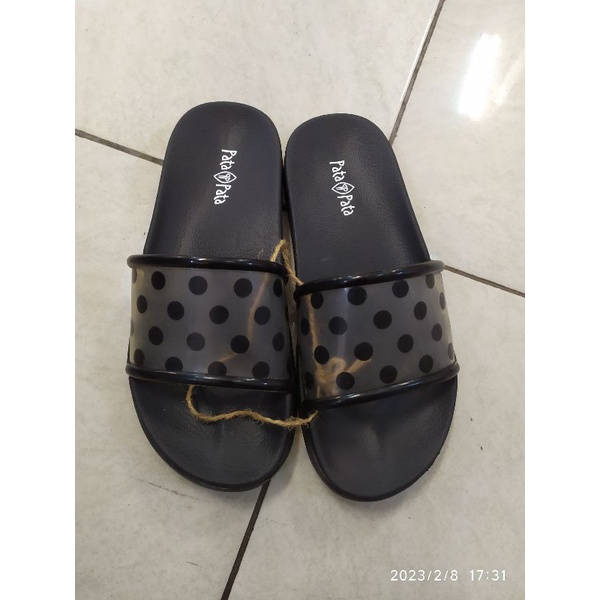 sandal karet pata pata ( bata)