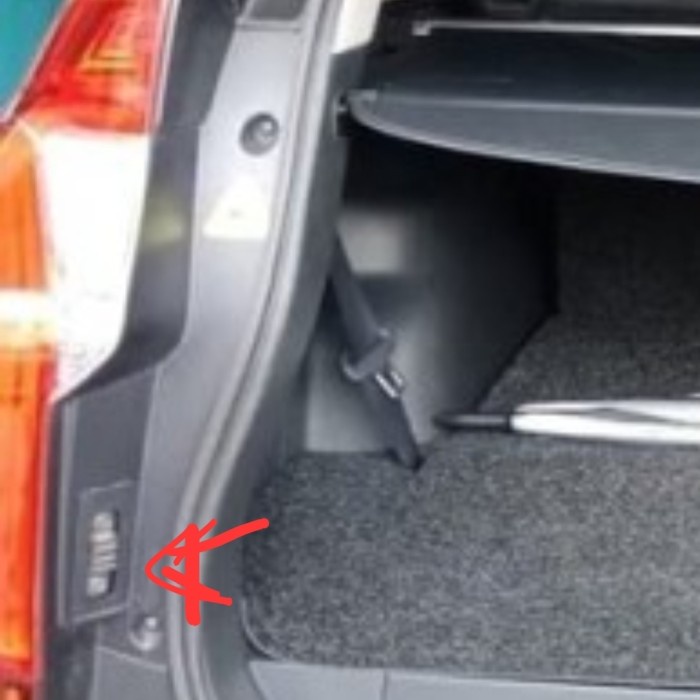 cover lampu stop mitsubishi Pajero dakar