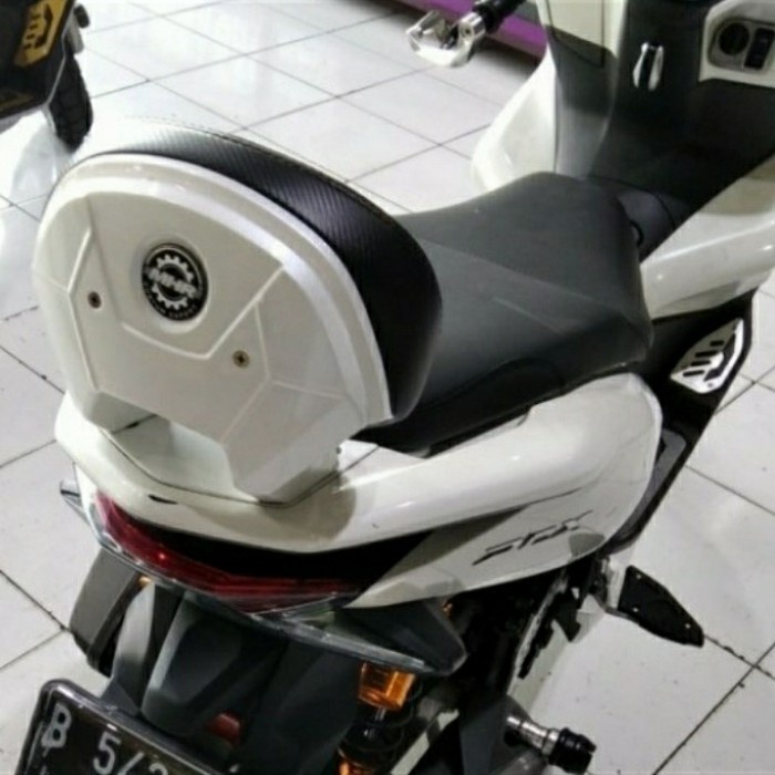 Senderan Jok Belakang Backrest Motor Honda PCX-150 / PCX 160 Lokal mhr