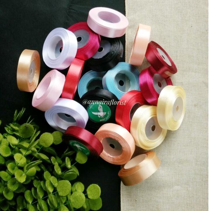 

M22 Pita satin 2cm panjang 25 yard HARGA MURAH そ