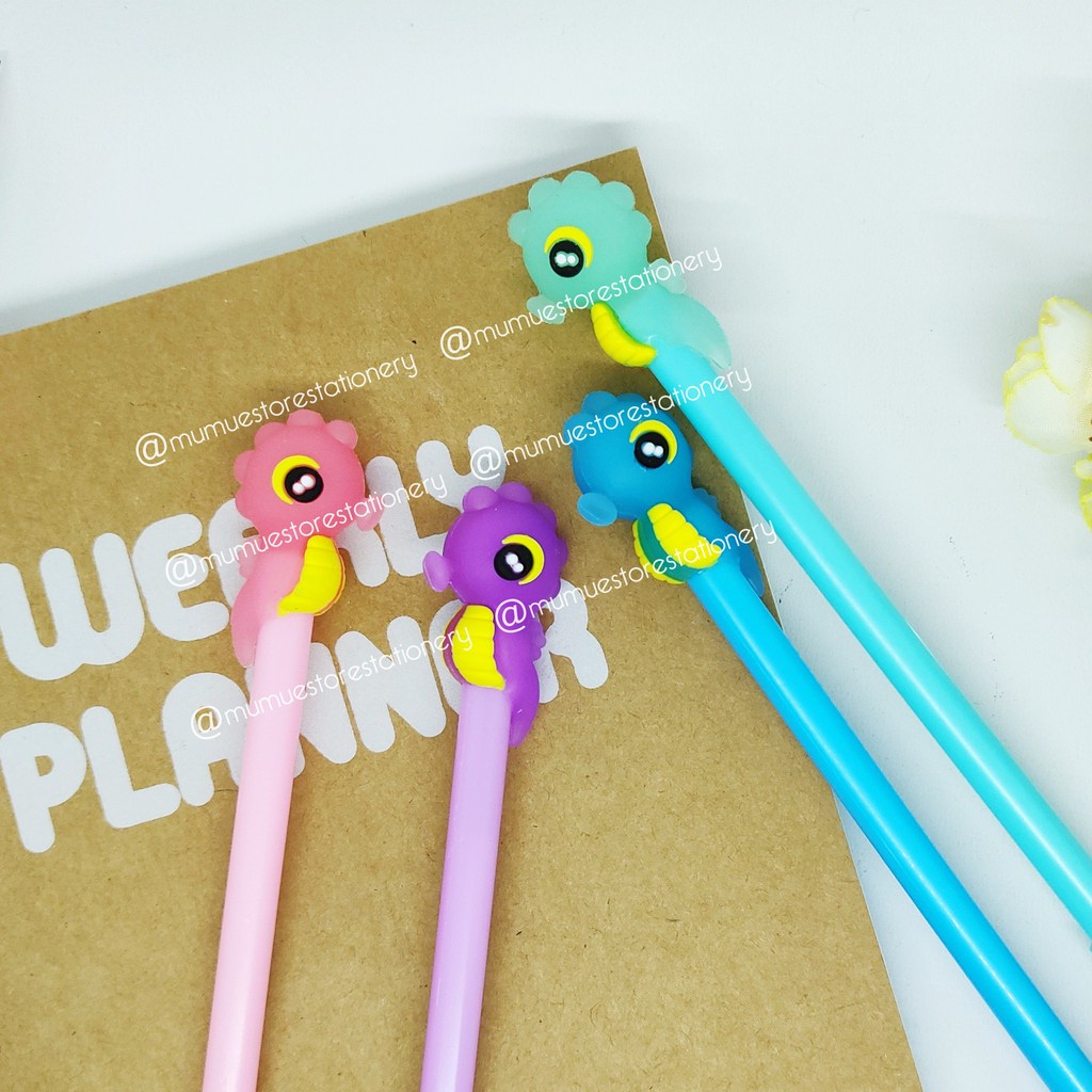 

Terlaris ✨ -PULPEN BERKARAKTER SEAHORSE 12PCS /gel pen / Ink gel pen- 2.2.23