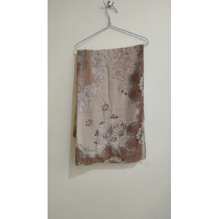 preloved wearing klamby voal scarf jilbab bukan wearing klamby kinaya vanilla zytadelia heaven light