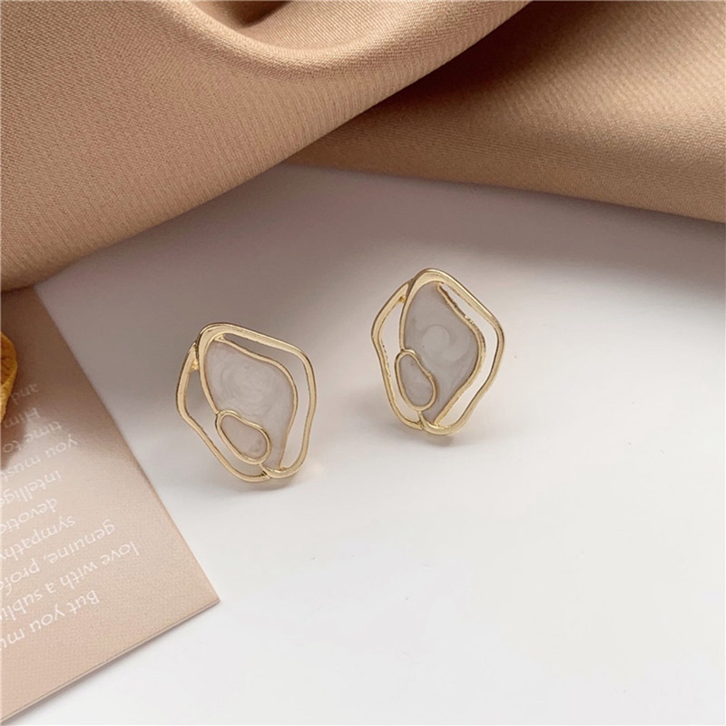 Korea Fashion Shell Asetat Geometris Tidak Teratur Enamel Stud Anting Untuk Wanita Perhiasan Trendi Anting Asimetris Tidak Biasa