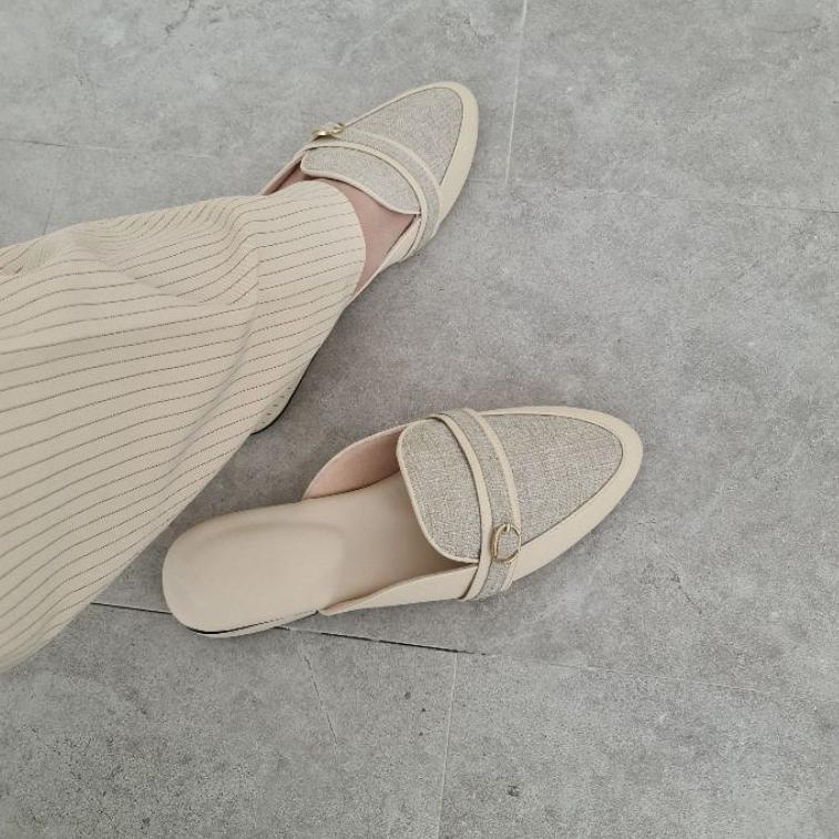 BEST SELLER Bloomberg - No.1 terlaris Sepatu Wanita Big Size '41-45 - " ZOYA"