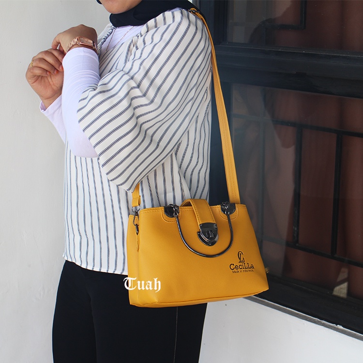TUAH SLIMBAGS ( NEW ARiVVAL ) Shoulder Bag CeciLLa Premium Gagang Besi Black NekeL Series High quality MX - 67 / Tas Wanita Terbaru Kekinian &amp; Terlaris/ Tas Jinjing Wanita Elegan/ Tas Selempang wanita/ Tas Pesta Mewah Wanita Elegan