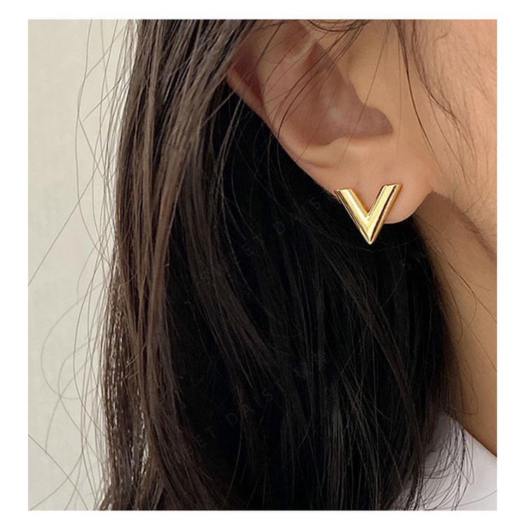 Anting Bentuk V Bahan Stainless Steel Untuk Wanita