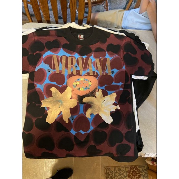 Nirvana heart shape box vintage