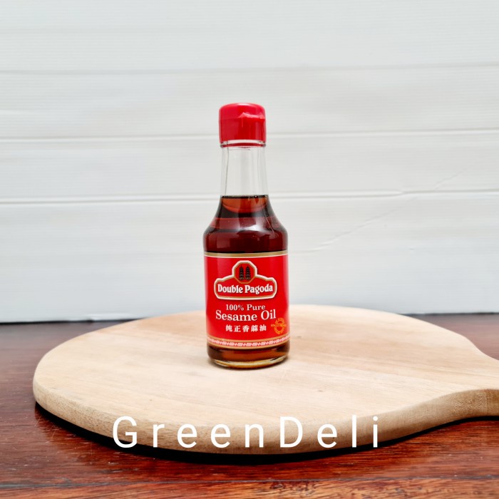 

Pure Sesame Oil / Minyak Wijen Double Pagoda 95 ML